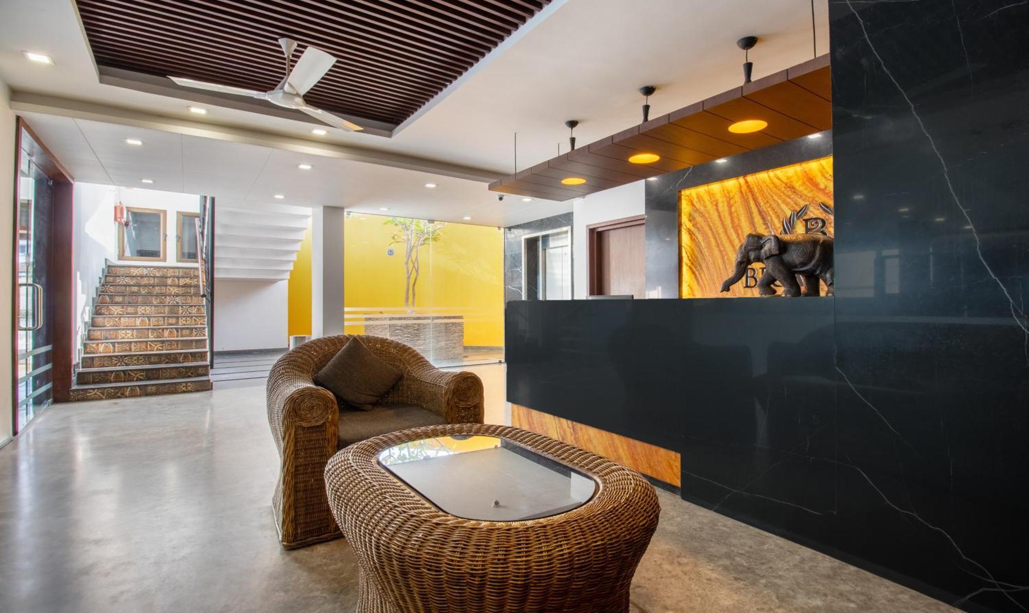 Treebo Brahma, Wayanad Hotel Szultán Bathery Kültér fotó